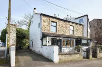 Host Stay Beachcomber Cottage Apartment