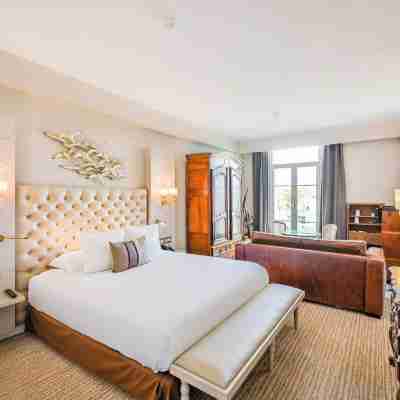 Grand Hotel Des Sablettes Plage, Curio Collection By Hilton Rooms