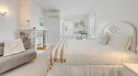 931 Beach Guest House
