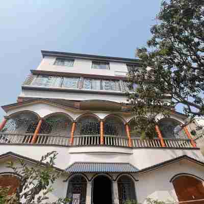 Hotel Raj Hotel Exterior