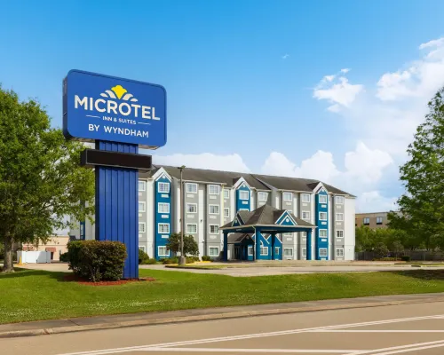Microtel Inn & Suites by Wyndham Baton Rouge Airport Hotels in Baton Rouge