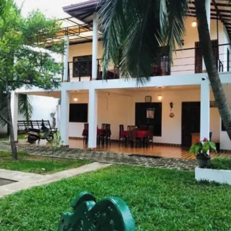 Kawakka Yala Home Stay & Hostel Отели в г. Тиссамахарама