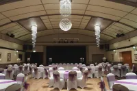 The Raven Hotel