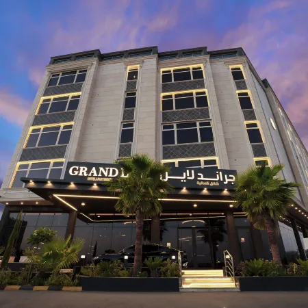 Grand Line Hotel