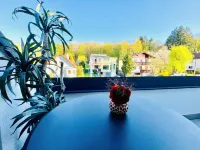 Quiet Luxury 4BR With1LR Garden Villa -  Ferienhäuser