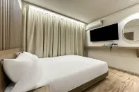 Royal Yeonggwang - Motels