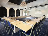 Novotel Bahrain Al Dana Resort