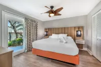 Coconut Palms Beach Resort II, an Ascend Collection Hotel - Parking