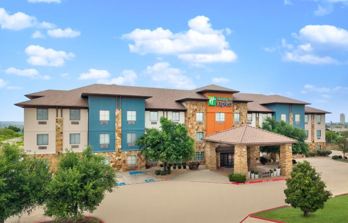 Holiday Inn Express & Suites MARBLE FALLS by IHG