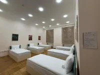 ALARA Inn HOSTEL & HOTEL Hotel berhampiran Dataran Kemerdekaan