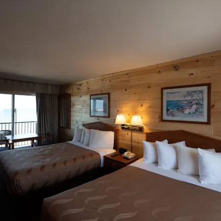 Blue Water Beachfront Hotel & Waterpark Hotels in Cheboygan County