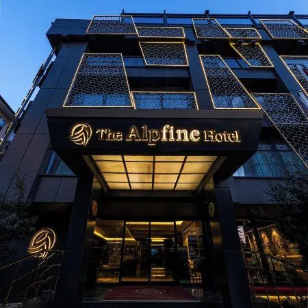 The Alpfine Hotel Отели рядом с достопримечательностью «Башня Атакуле»