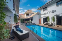 Empire Villa - Pool