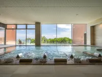 La vista Yokosuka Kannonzaki Terrace - Pools