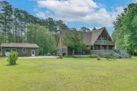 10-acre Retreat w/ Hiking! Gateway to Holden Beach - 3 estrellas