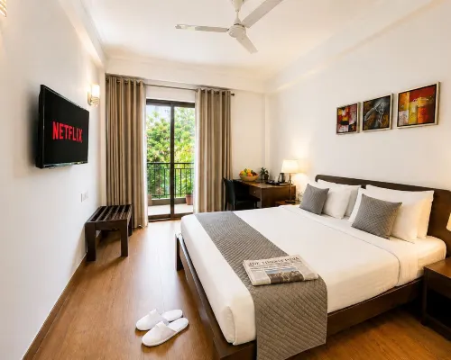 EMBLEM - Arjun Marg, Golf Course road Gurgaon Отели рядом с достопримечательностью «Офис IndiGo»