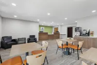 Days Inn by Wyndham Sheridan - parking