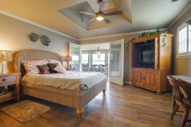 Game Room, Fishing Cabin & Dock on Grand Lake!