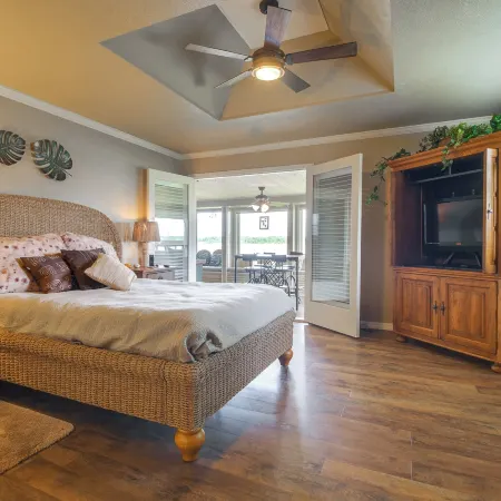 Game Room, Fishing Cabin & Dock on Grand Lake!