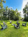 Charming Pet-Friendly Retreat in the Vermont Woods - Chalets