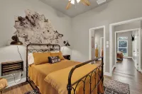 Crazy Horse-close to Canyon Lake Marina! - balcony