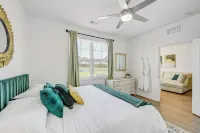 Lush Emerald Nr JAX INT Airport & Shopping - balcony
