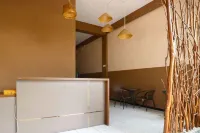 Pondok Backpacker City Square - Hostels