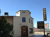 SIN City Hostel - 2-Star