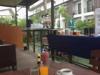 Siam grand Hotel Nakhonphanom Hotels near Mekhong River