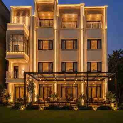 Sapphire Hotel & Convenion Centre Hotel Exterior