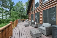 Lakeside Lodge-sleeps 14 I Firepit Kayak Bikes - 4 estrellas