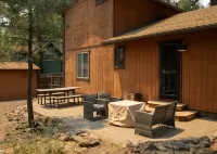 Flagstaff Pines Retreat, King Bed, Great Deck, Cool Summer Nights - Chalets