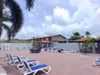 Dorado Eagle Beach Hotel - parking