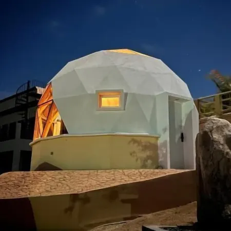 Los Domecitos - Geodesic Dome Retreat