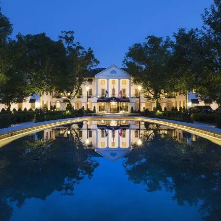 Colonial Houses, an Official Colonial Williamsburg Hotel