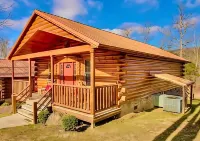 Mins to DT Gatlinburg Hot Tub Community Pool - Apartments