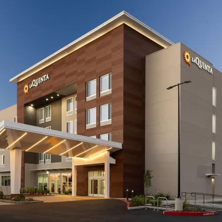 La Quinta Inn & Suites by Wyndham Tracy