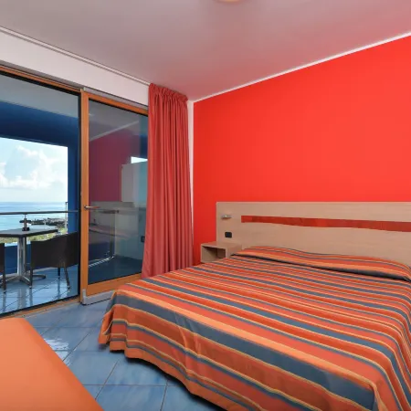 Damavi hotel