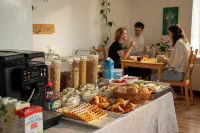 Cinnamon Sally Backpackers Hostel - Bữa sáng