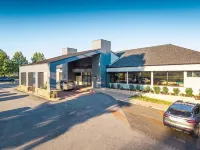 Holiday Lodge Hotel and Conference Center - 3-Star