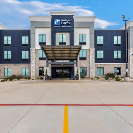 Holiday Inn Express & Suites CHOCTAW - OKLAHOMA CITY EAST by IHG