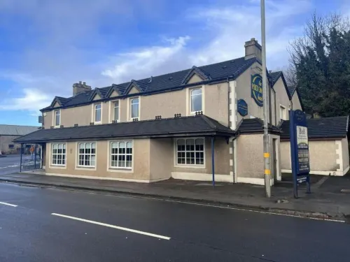 Lochway Hotel - parking