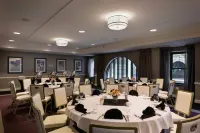 Ambassador Hotel Wichita, Autograph Collection - Breakfast