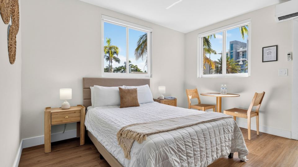 Tiana Beach Inn