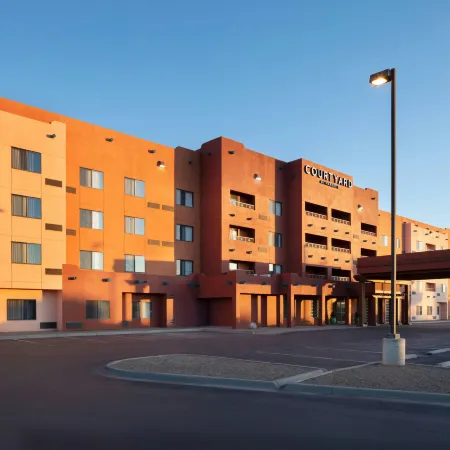 Courtyard Farmington