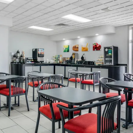 Quality Inn & Suites Banquet Center
