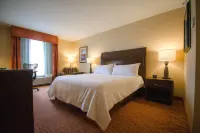 Hilton Garden Inn Watertown/Thousand Islands - parking