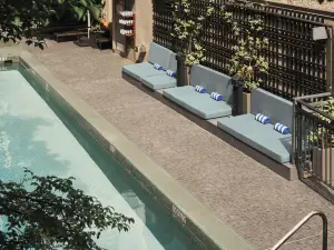 L'Hermitage Hotel