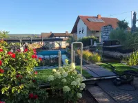 Moderne, Top Ausgestattete, Ruhige, Barrierefreie Ferienwohnung - 游泳池