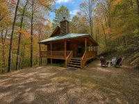 Private 2Br Cabin Fireplace, Deck + Firepit - 2-Star